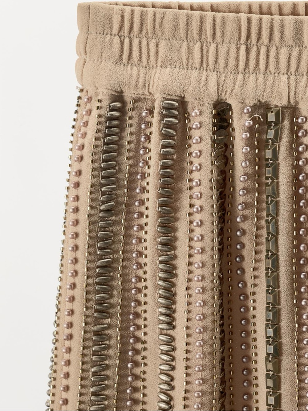 BEADED SEQUIN SHORTS BEIGE 6895/916/710
Zara Tan Embellished Sequin Bermuda - Picture 7 of 13
